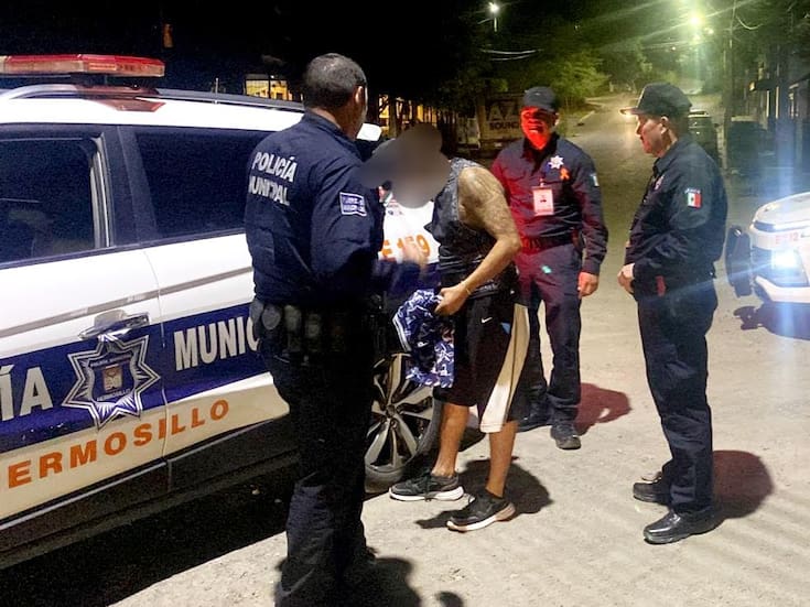 Policía de Hermosillo detiene a cinco personas por posesión de presunta droga