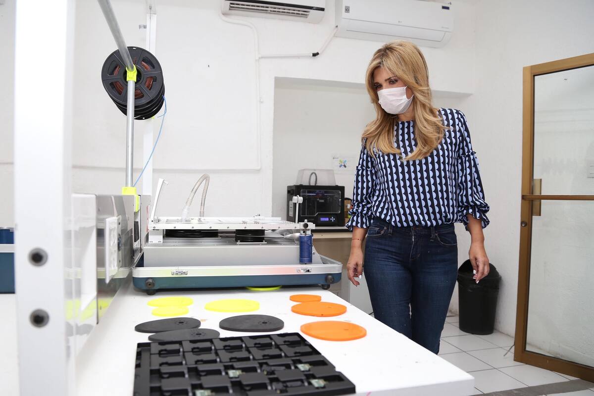 Destaca Gobernadora labor de profesionistas en la creación de respiradores artificiales