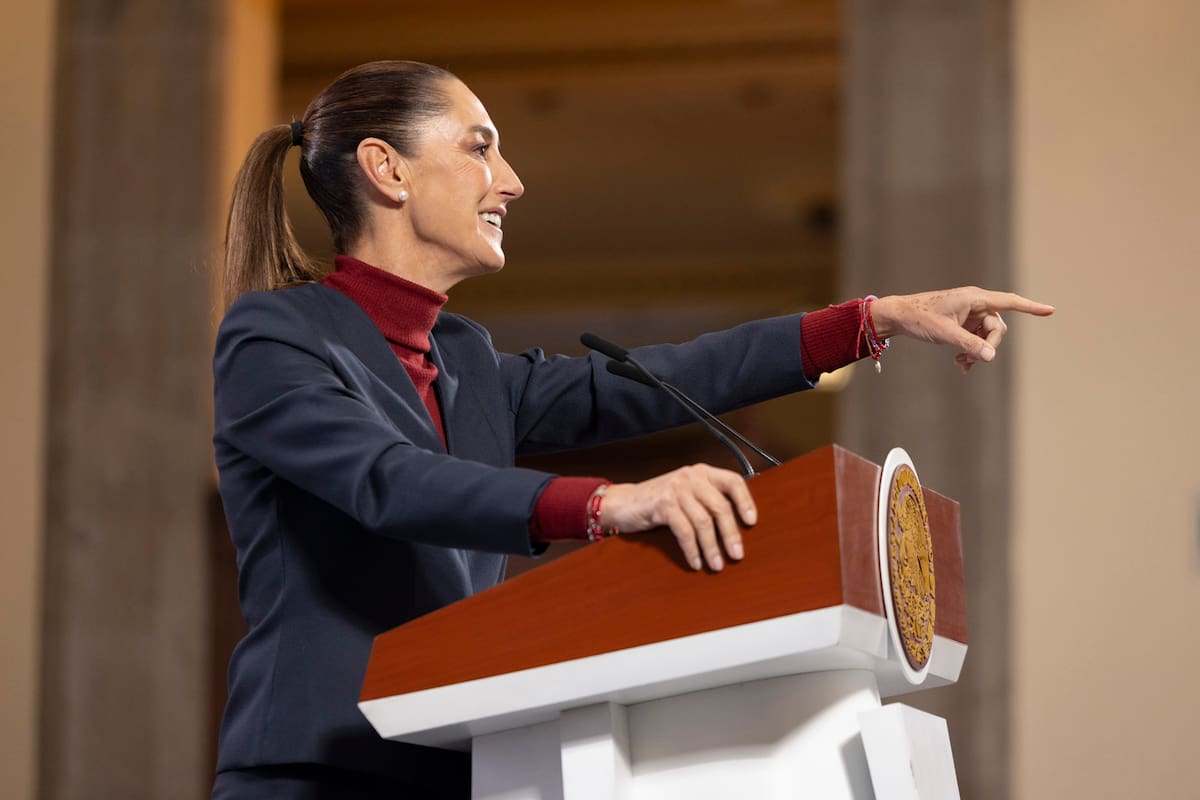 La doctora Claudia Sheinbaum Pardo, presidenta Constitucional de los Estados Unidos Mexicanos en conferencia de prensa matutina, “Conferencia del Pueblo”. |Foto: Gabriel Monroy / Presidencia