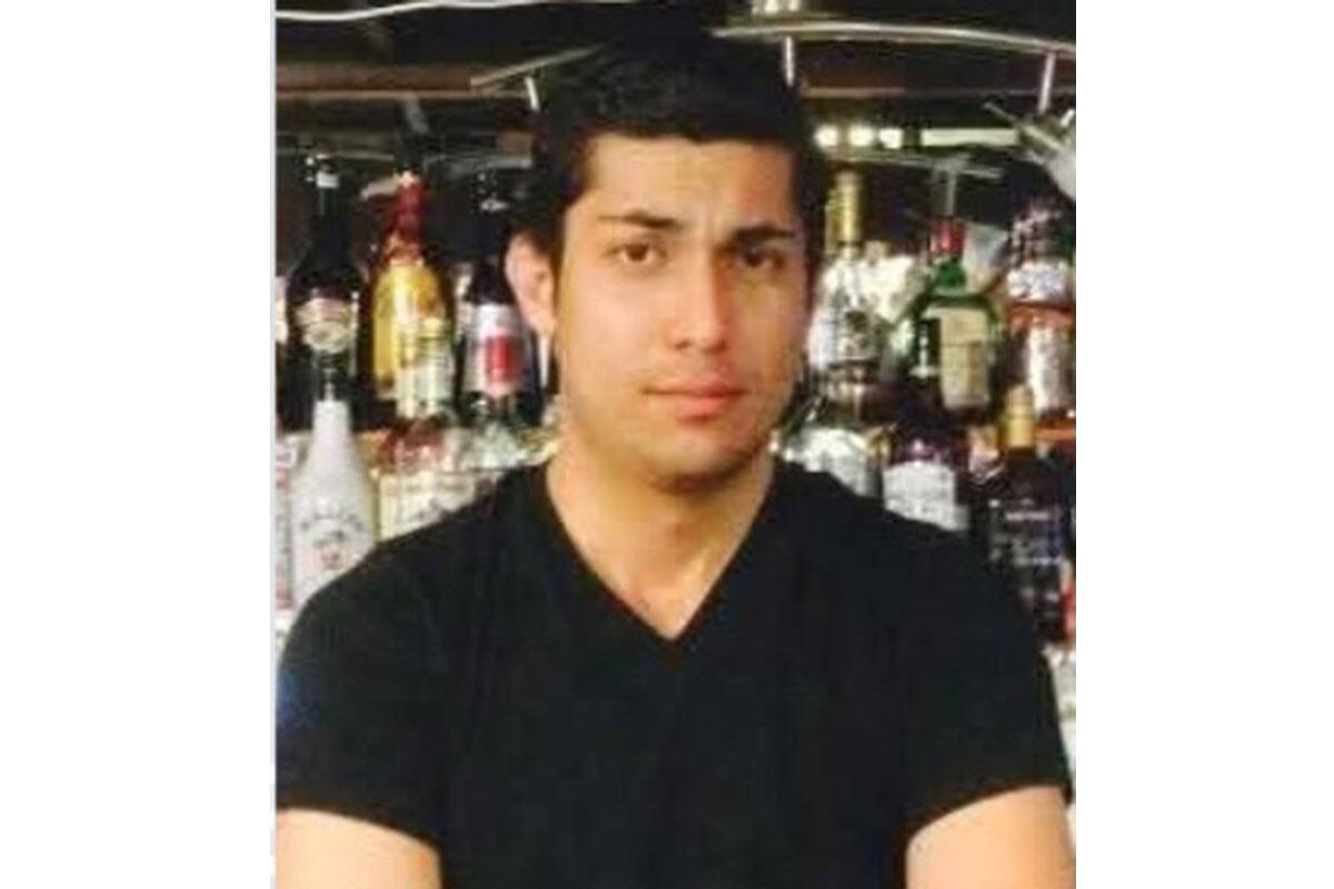 Buscan familiares a Carlos Alberto Bueno Toledano, de 34 años