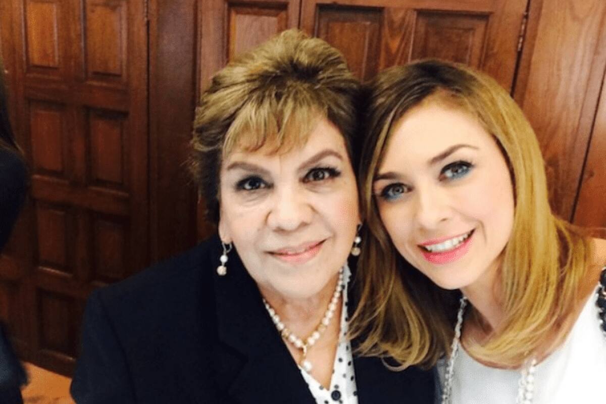 Aracely Arámbula comparte emotiva imagen y mensaje tras muerte de su madre