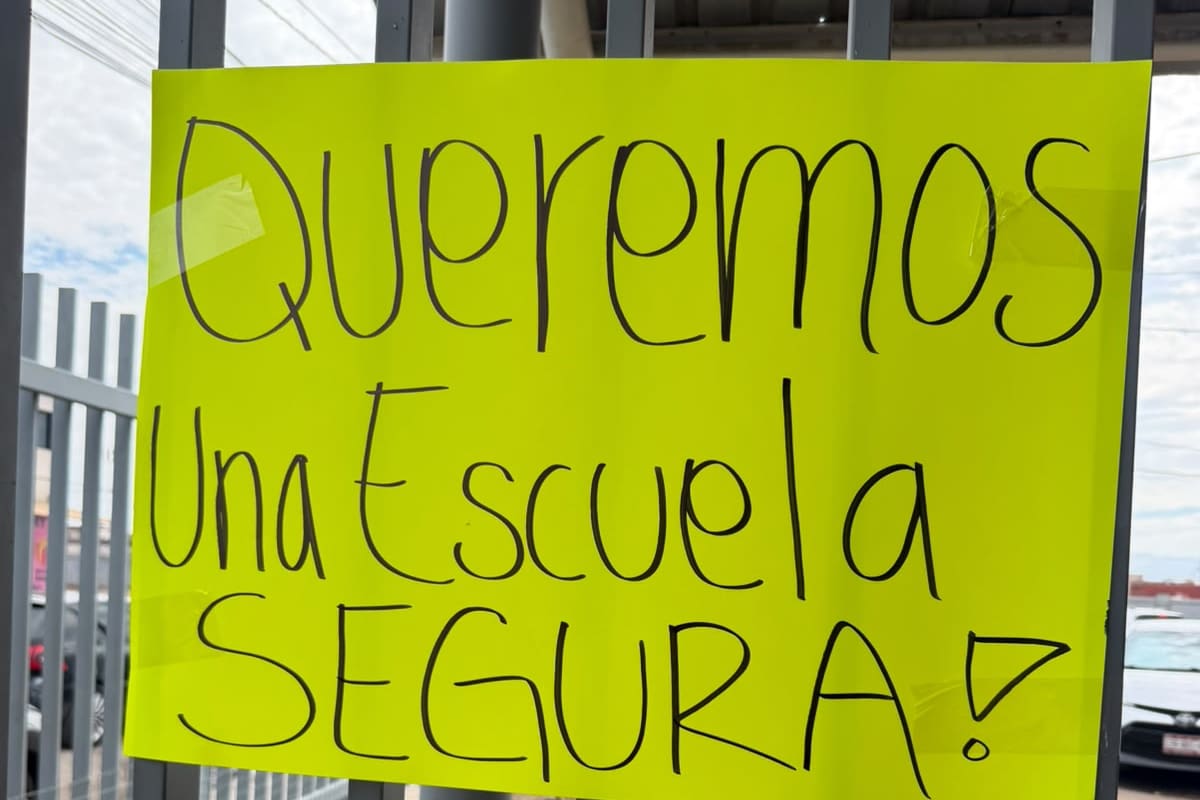 Aplican medidas en Secundaria 14 tras protesta de madres de familia por casos de bullying