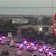 “Uno de los casquillos recuperados tenía grabada la frase ANTI ICE”: Dice director del FBI tras tiroteo en oficinas de ICE en Dallas que dejaron dos muertos y un herido