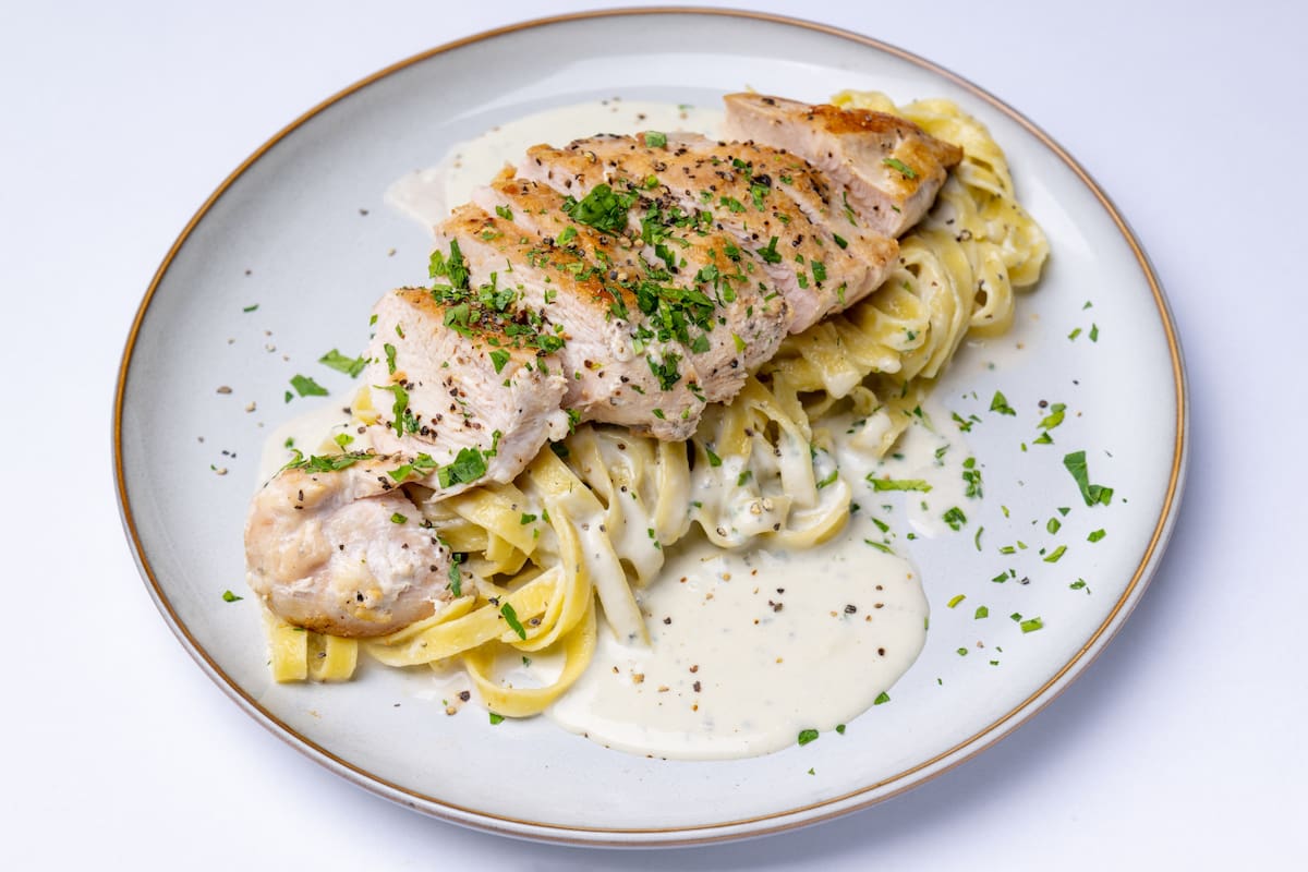 Fetuchini Alfredo a la poblana