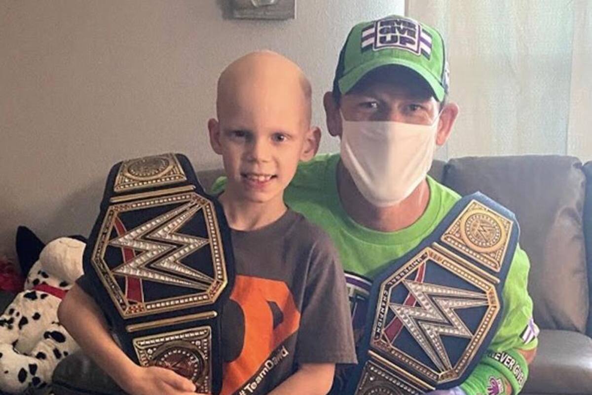 John Cena sorprende con visita a niño de 7 años con cáncer