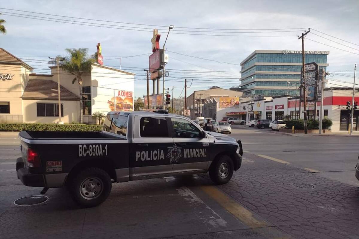Policiaca Tijuana: Localizan a sujeto armado en bulevar Agua caliente