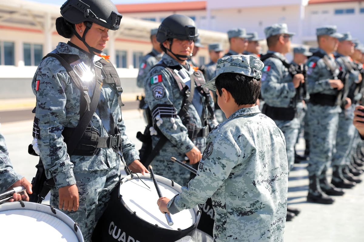 Niño cumple su sueño en la Guardia Nacional con estas actividades