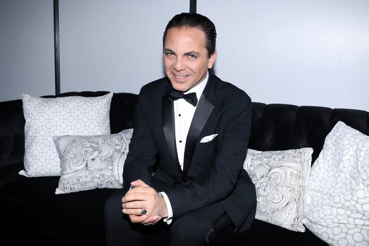 Cristian Castro se hace viral por este baile que ofreció en concierto