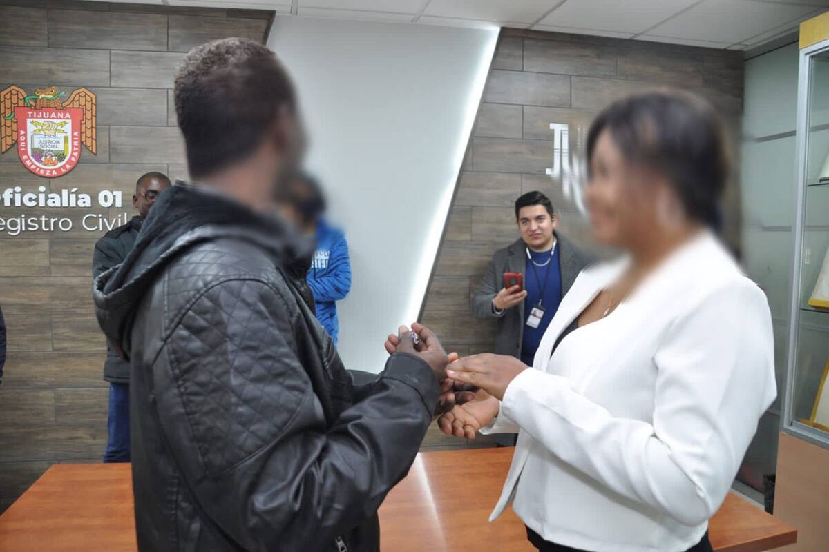 Se registran cuatro parejas de migrantes para bodas colectivas en Tijuana