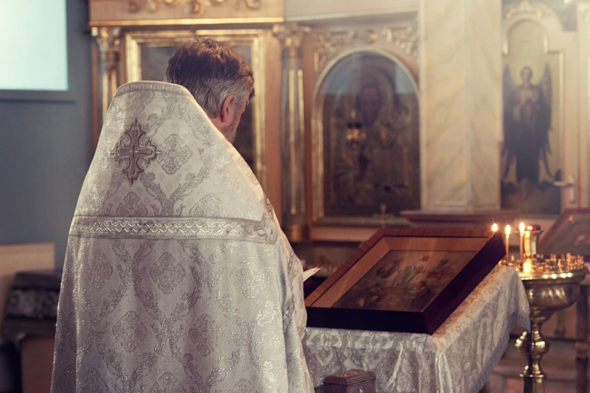 EU: Tras acusaciones de abuso, sacerdotes son destituidos