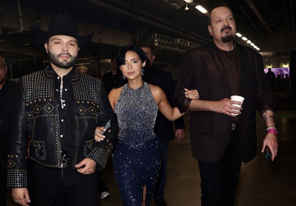 Los cantantes subrayaron la importancia de tener un vínculo con las personas que desean conocer de lo que sucede en su vida.