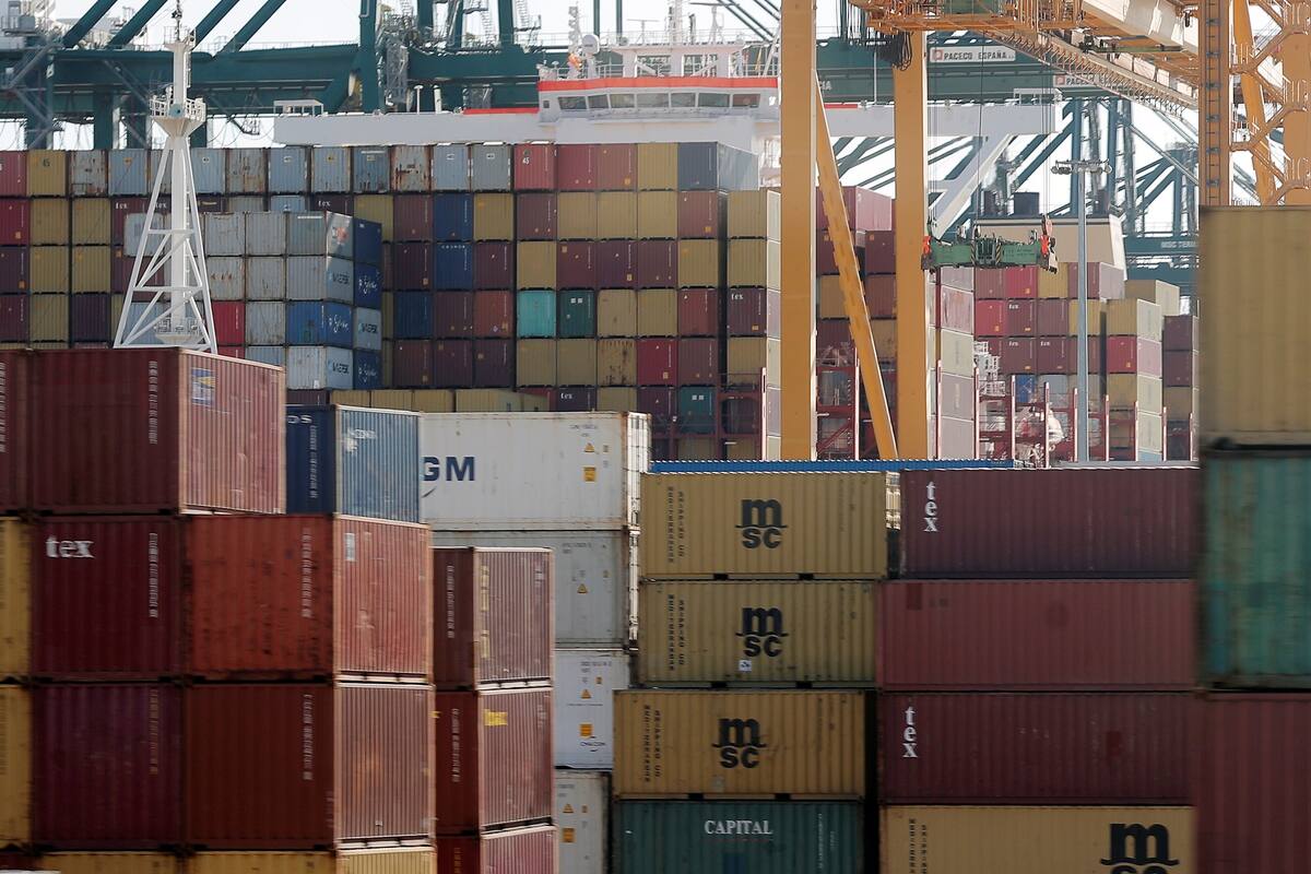 Guerra comercial de EU y China beneficia a México, UE y Taiwán