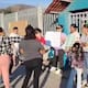Padres cierran escuela ante falta de maestros