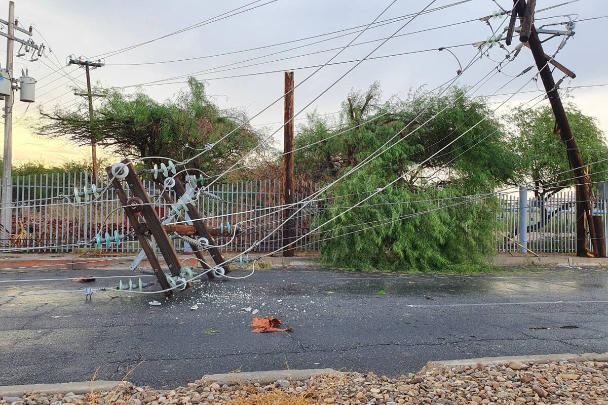 Fuertes lluvias provocan afectaciones en diferentes zonas de Mexicali
