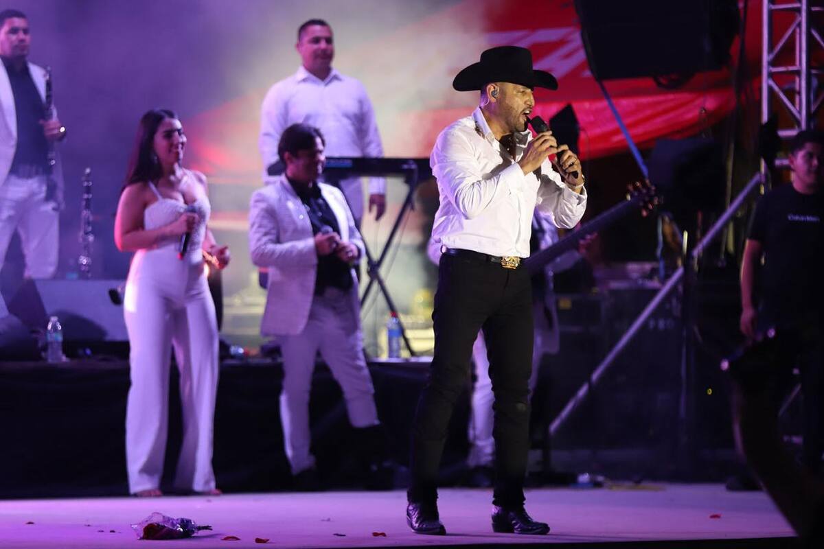Pancho Barraza celebra en grande 30 años de trayectoria en la Feria Tijuana 2021