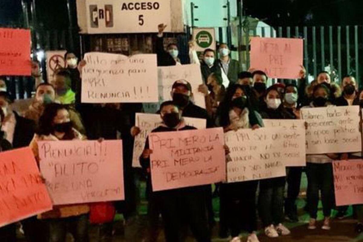 Qué pasa en el PRI: Militantes preparan plantón tras trifulca en CEN tricolor