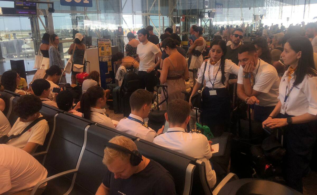 En el aeropuerto de Barcelona al parecer han sabido sortear hasta este momento la crisis poniendo a trabajar a todo el personal y corriendo los procesos de forma manual. Foto: Juan Carlos Ortiz