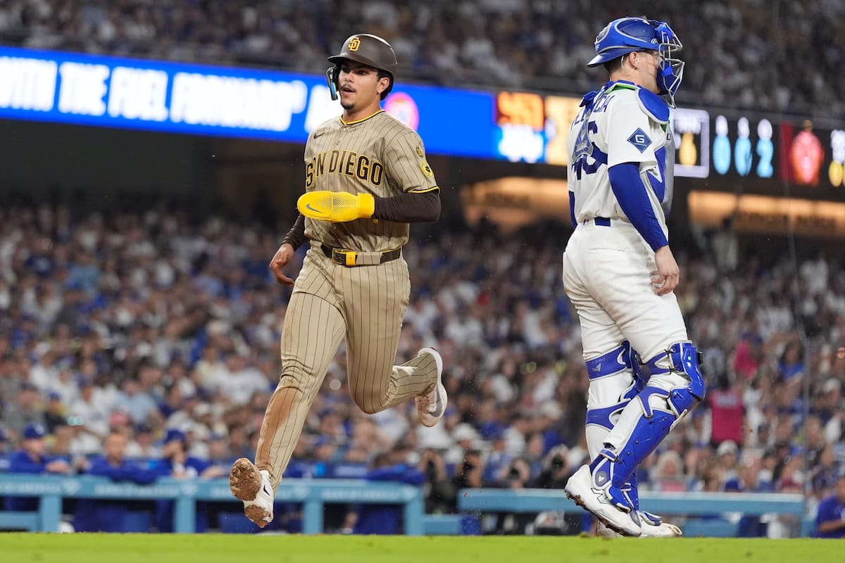 Padres vencen a Dodgers y amarran boleto a playoffs como comodín