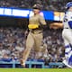 Padres vencen a Dodgers y amarran boleto a playoffs