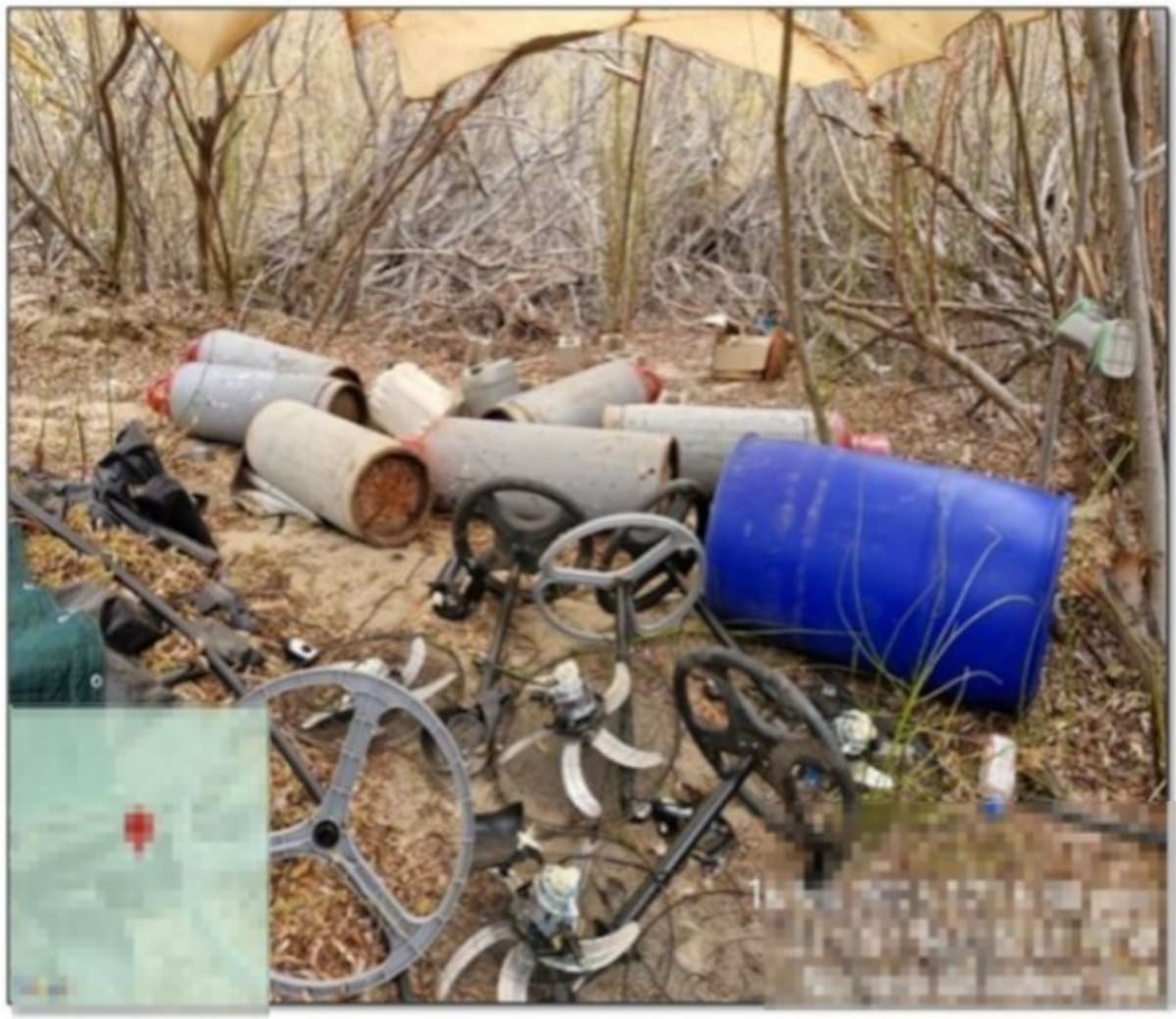 Personal de la Secretaría de Marina y la FESC inhabilitó un laboratorio clandestino en San Matías, donde se encontraron fosas, insumos para drogas sintéticas y aproximadamente 100 litros de sustancia con características similares a la metanfetamina.
Foto: Cortesía