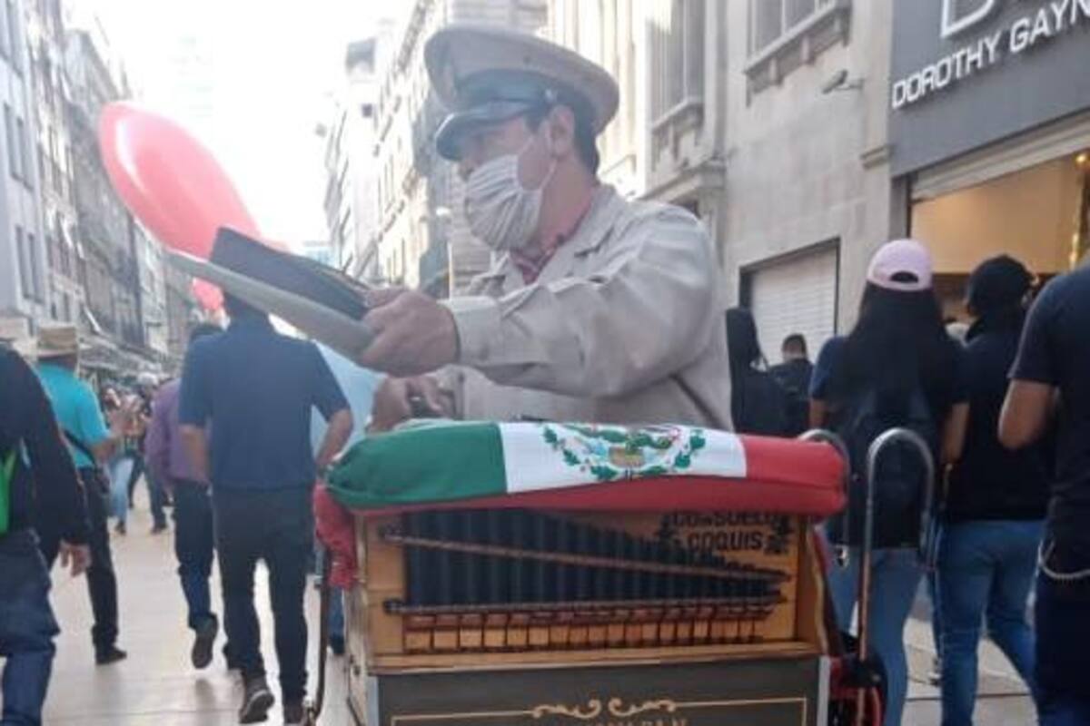 AMLOFest: Simpatizantes del presidente pasan lista en el Zócalo de la CDMX