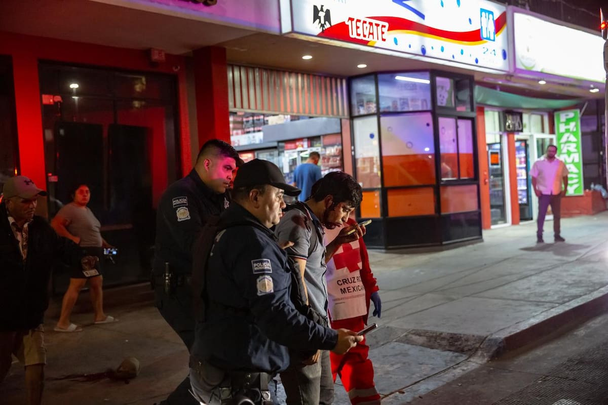El afectado fue estabilizado en el sitio y posteriormente llevado a un hospital. Foto: Border Zoom
