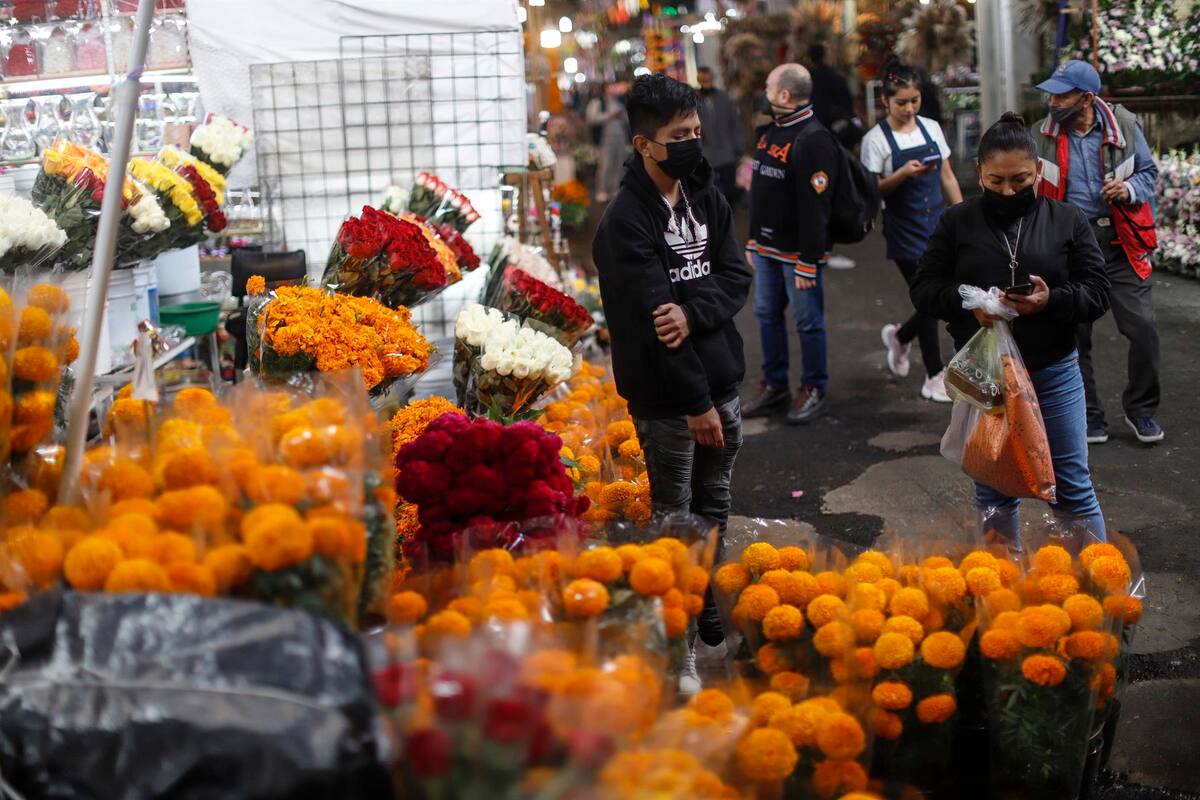 Altar de Día de Muertos de México resiente la inflación