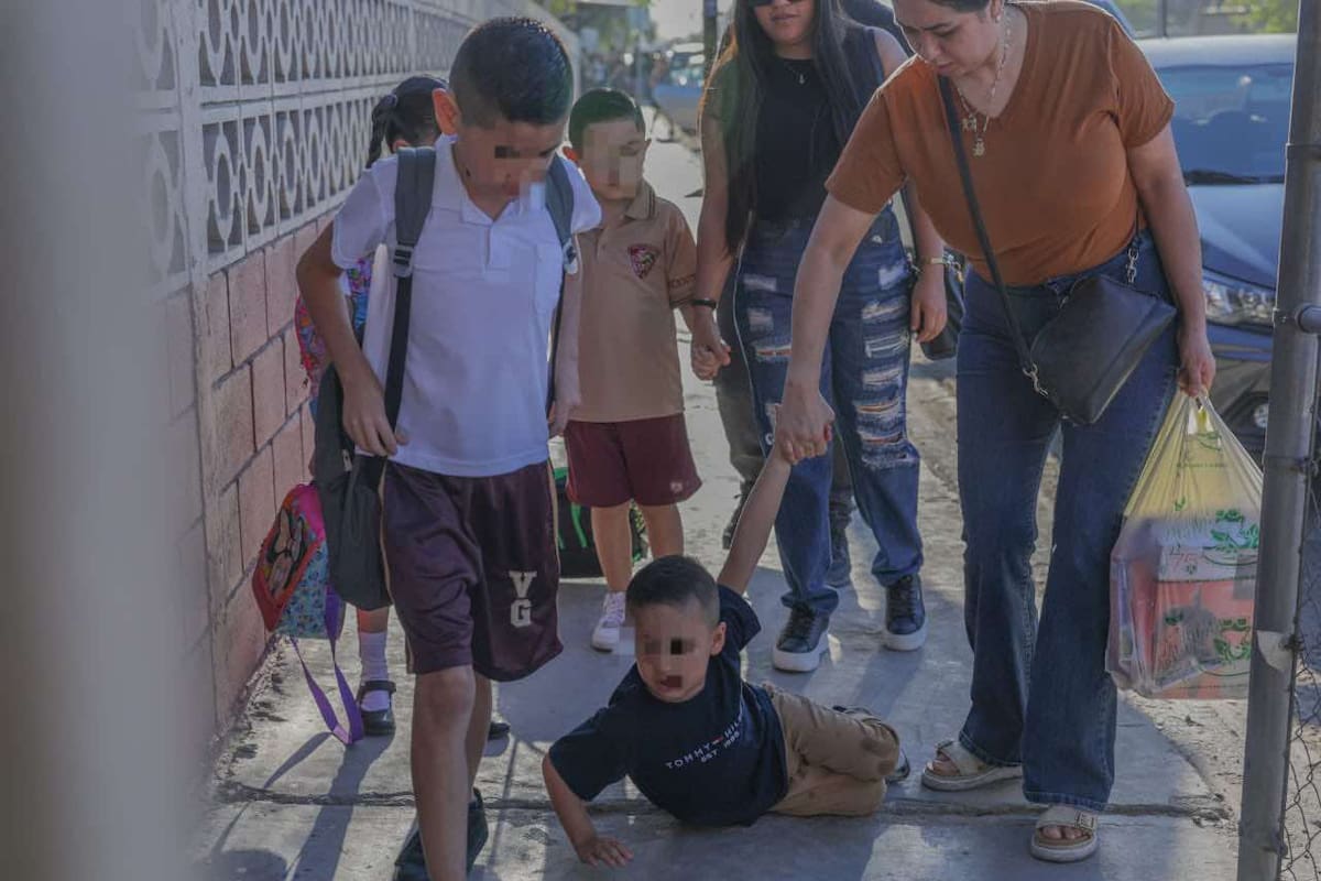 Regresan miles de alumnos de educación básica a clases