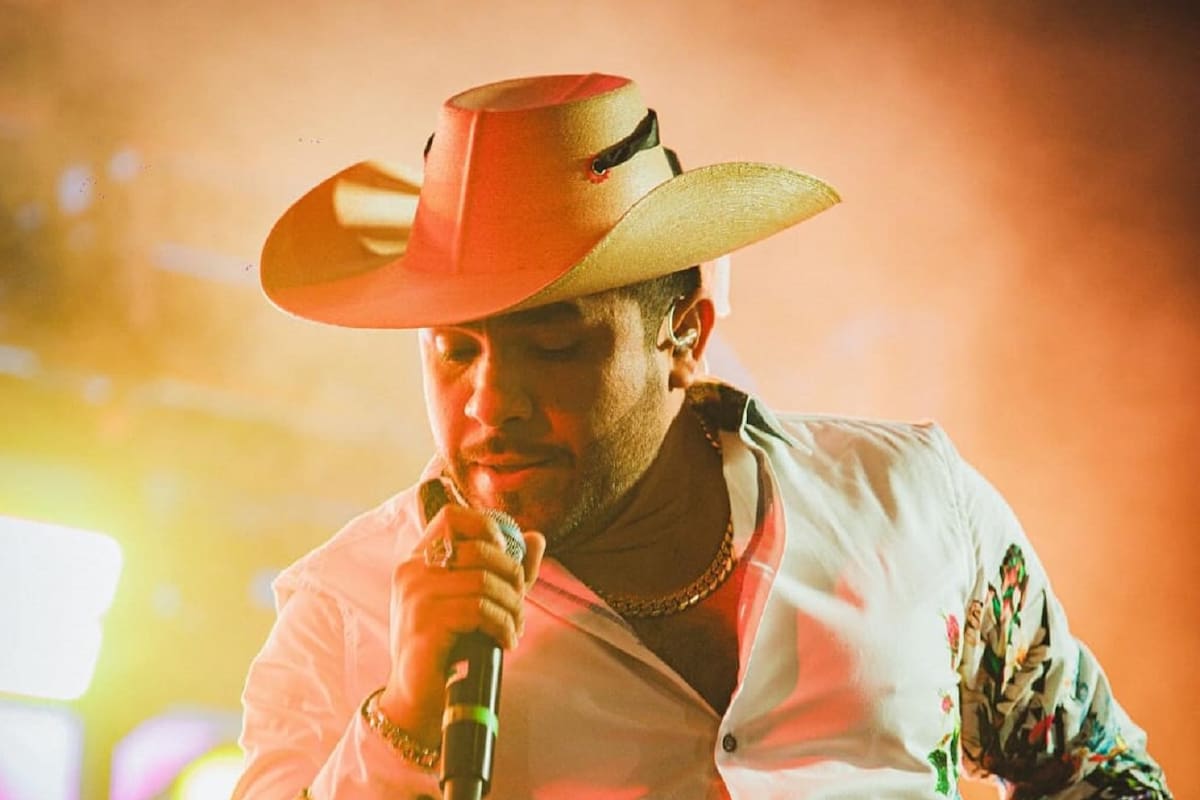 Gerardo Díaz estrena su tecnobanda en Tijuana