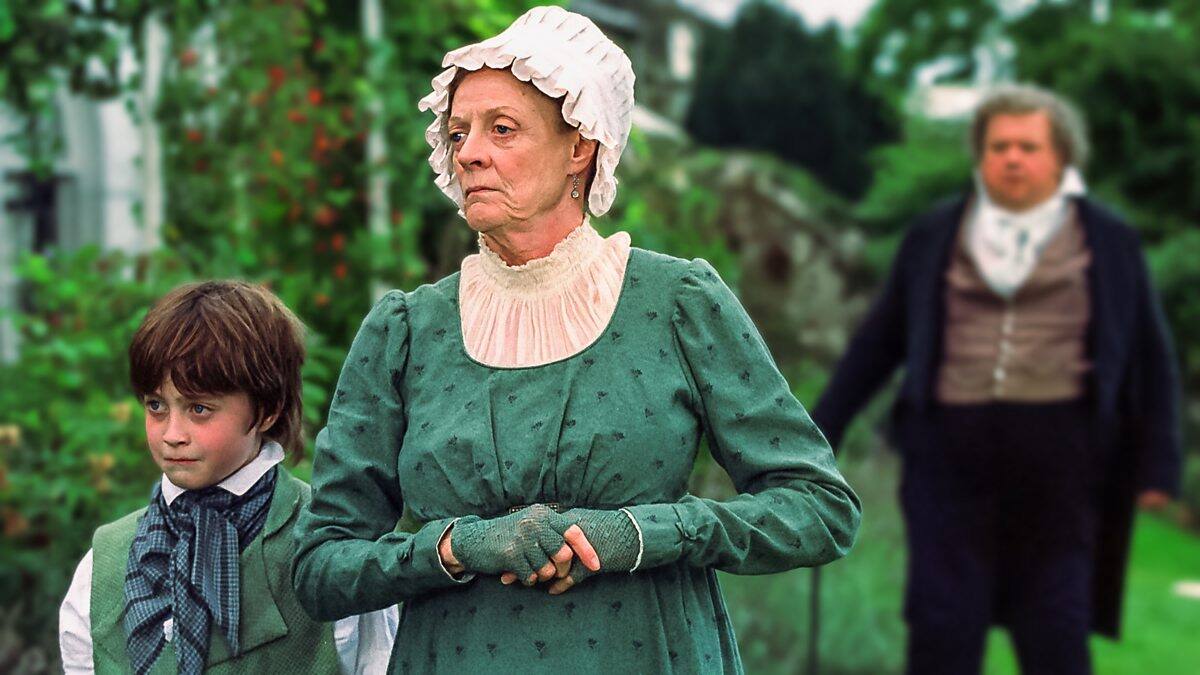 Daniel Radcliffe y Maggie Smith en 'David Copperfield (1999)