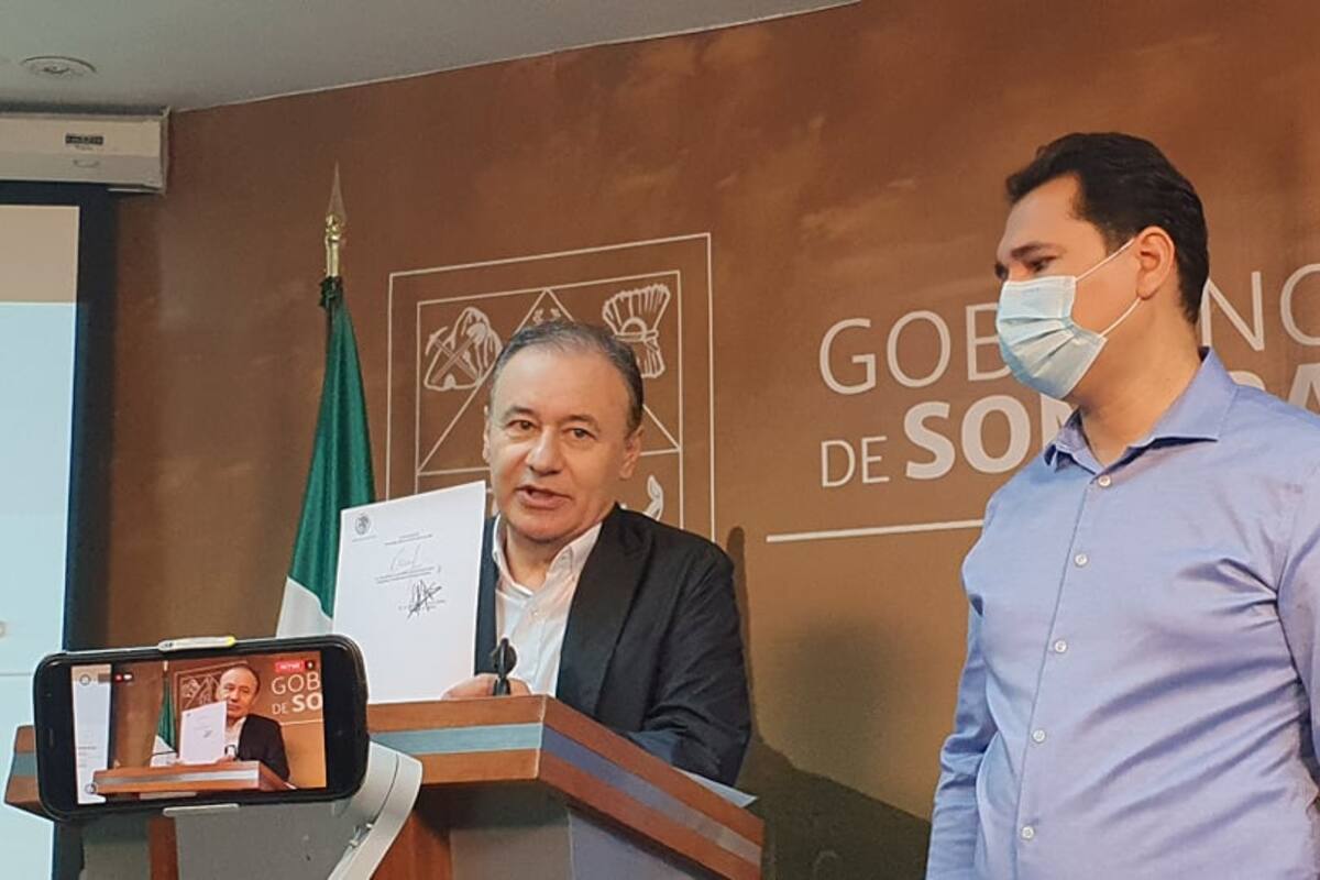 Firma Alfonso Durazo dos iniciativas para restarle facultades a la figura del Gobernador