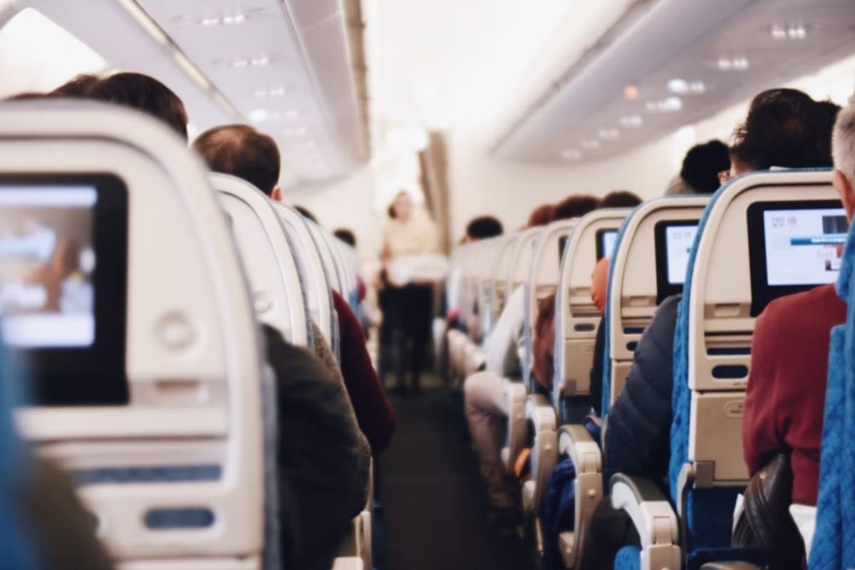VIRAL: Pasajero ebrio amenaza con derribar avión de American Airlines