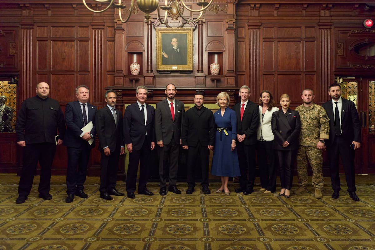 Zelenski se reunió con el equipo de Lockheed Martin, compañía con la que Ucrania ya coopera y a la que vinculó con sistemas como ATACMS, HIMARS, F-16 y misiles para Patriot.| Foto: Especial/Vía X.