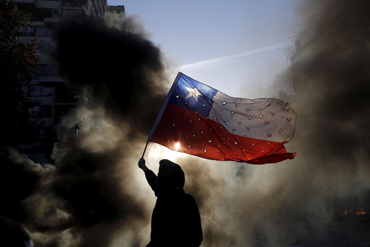 Chile recuerda a las víctimas de la dictadura de Pinochet con una marcha en Santiago