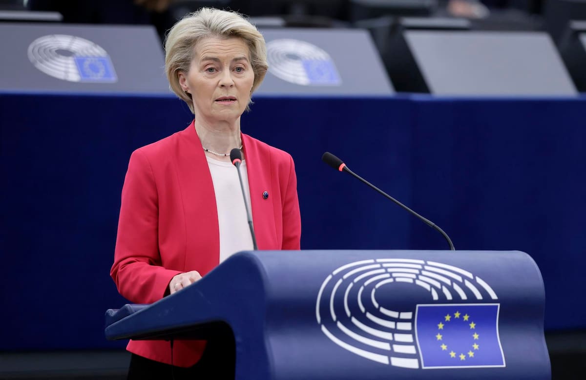 La presidenta de la Comisión Europea, Ursula von der Leyen, el 11 de marzo del 2025 durante un debate en el Parlamento Europeo, en Estrasburgo (Francia). | Crédito: EFE/Ronald Wittek