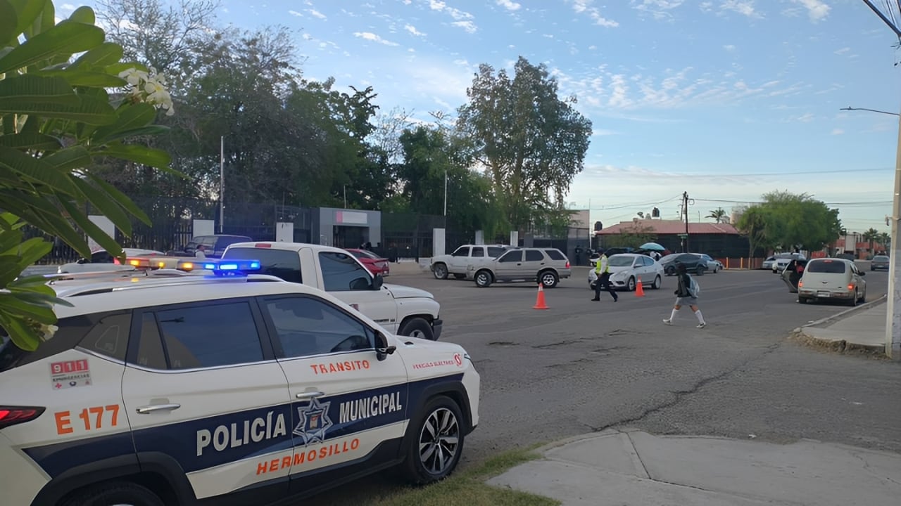 Tránsito Municipal reforzará la vigilancia en los planteles de mayor riesgo durante los horarios de entrada y salida. FOTO: BANCO DIGITAL GH