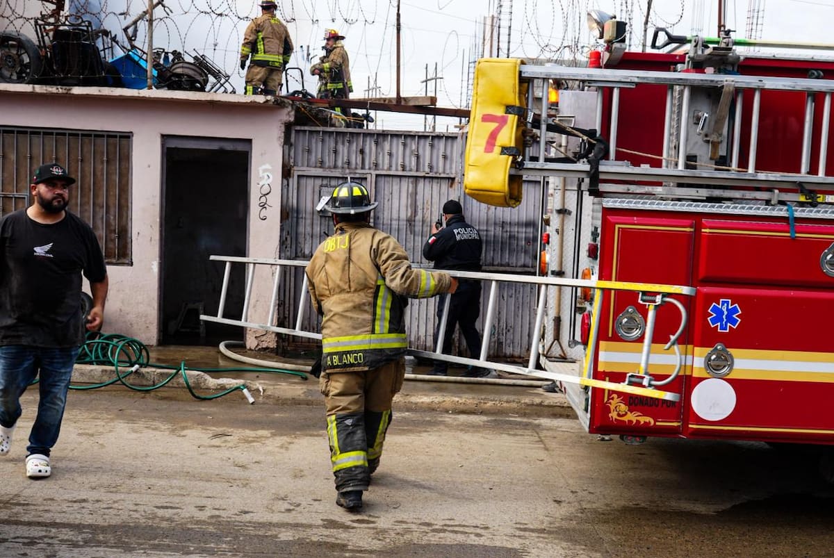 El fuego fue controlado a los pocos minutos. Foto: Leonardo González