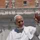 El Papa lo volvió a hacer: León XIV rompe el protocolo en Madrid con el saludo “six-seven”, una tendencia adolescente de redes sociales que la Iglesia usa para conectar con los jóvenes