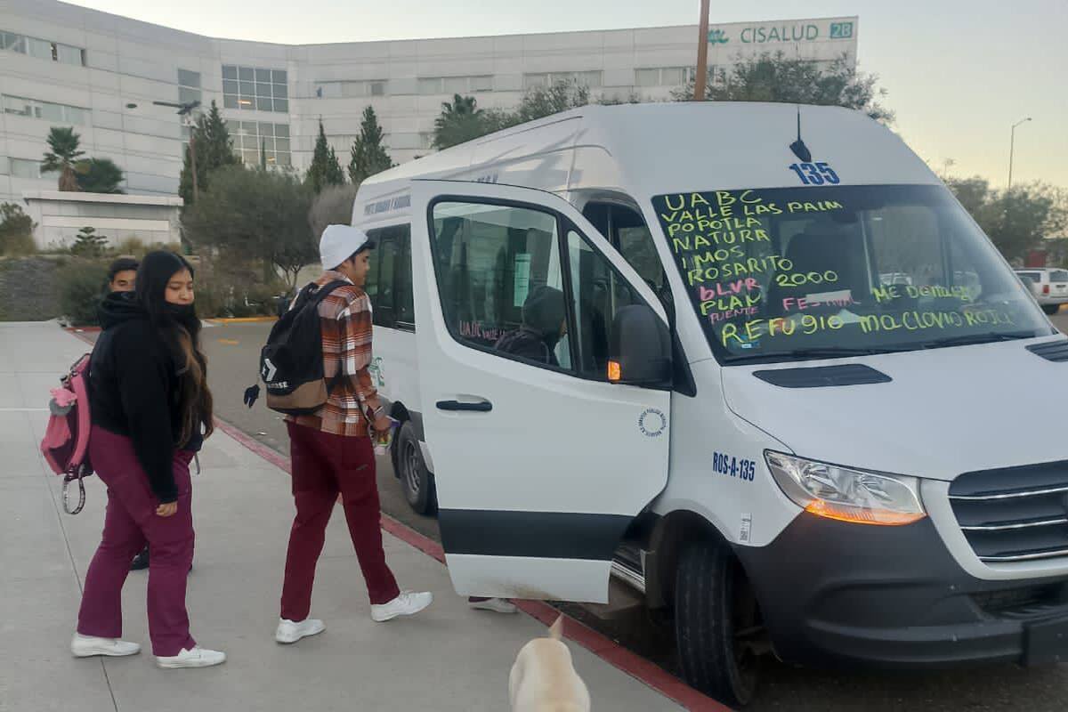 Inicia operaciones nueva ruta de transporte para estudiantes de Rosarito a UABC
