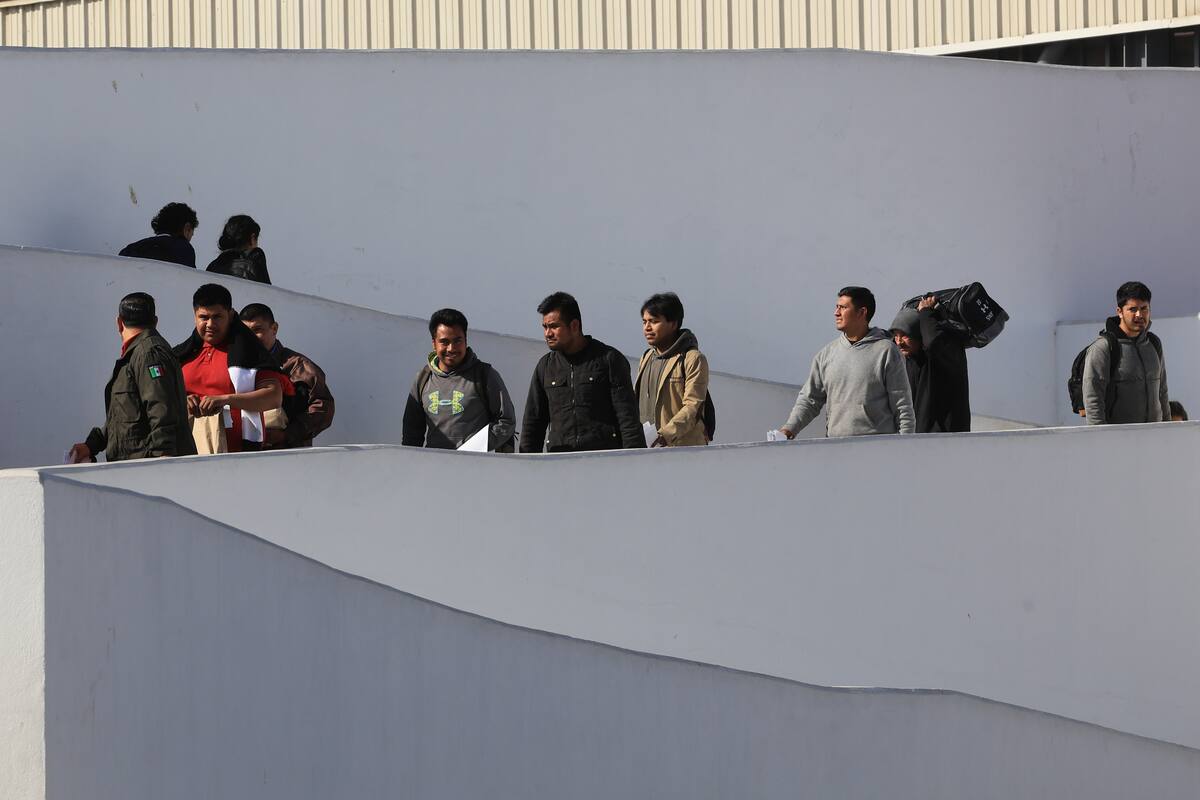El fenómeno de deportación masiva provocó que en la frontera se prepararan albergues y mecanismos de atención a connacionales, mismos que no han llegado a atender “olas” como se prometían. Foto: Archivo