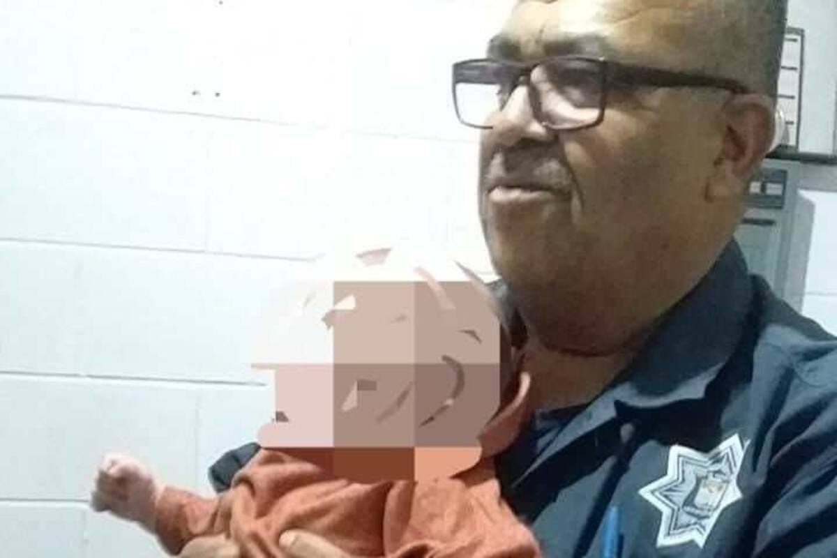 Policías reaniman a bebé que se ahogó con leche materna en Hermosillo