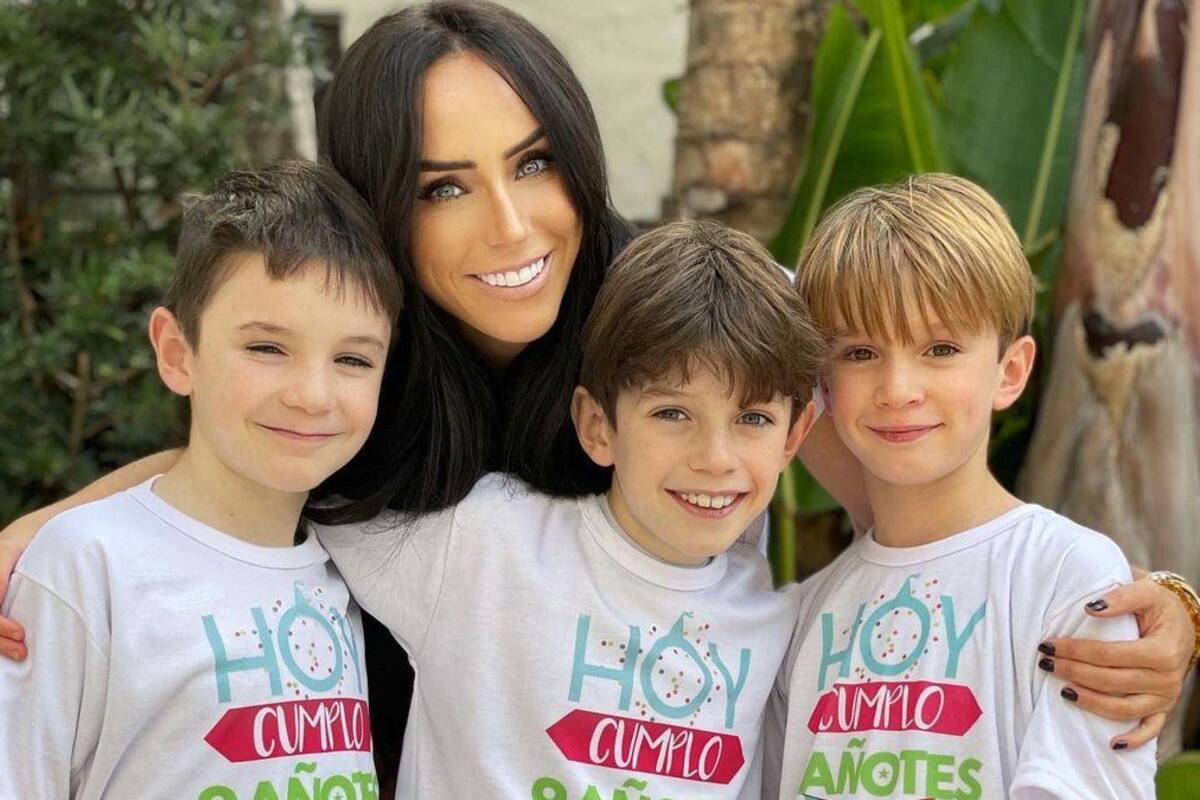Inés Gómez Mont celebra los 9 años de sus trillizos