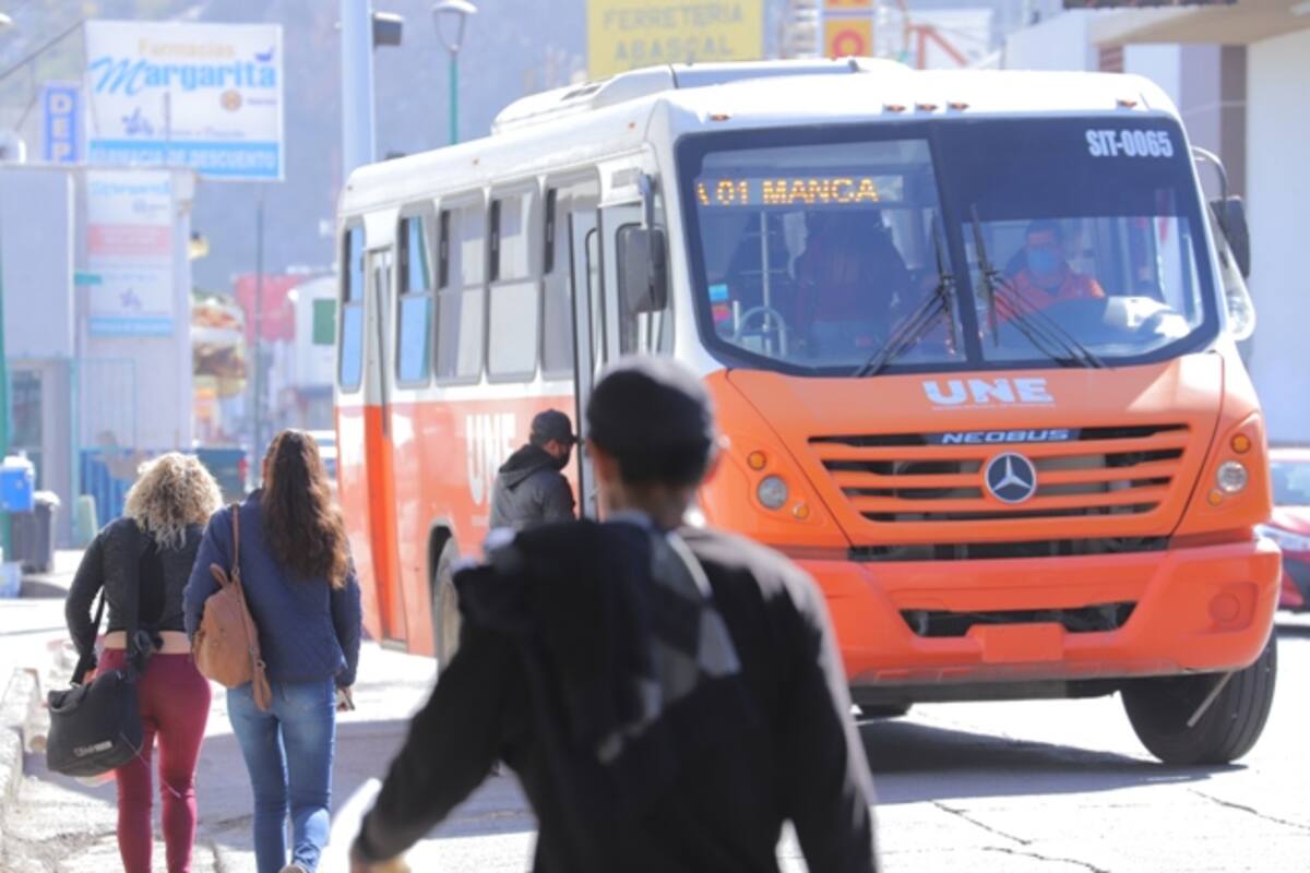 Aumentan número de camiones, pero no son suficientes