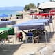 Carpas en Bahía de Kino generan polémica: aseguran acaparan espacio de playa y afectan la experiencia de los turistas