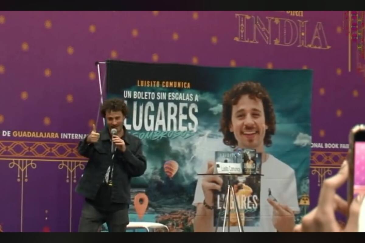 Luisito Comunica presenta libro en la FIL Guadalajara