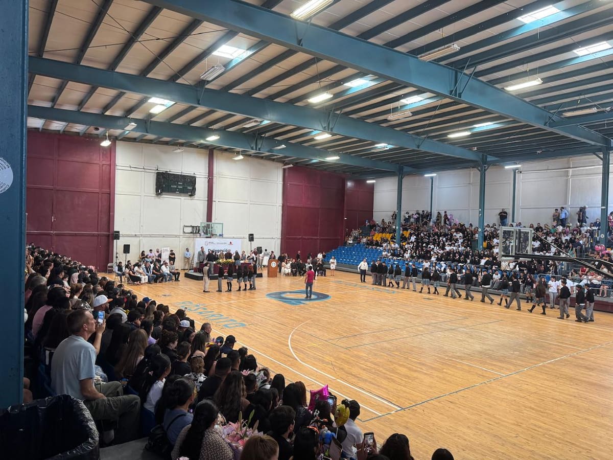 Autoridades educativas informaron que alumnos de preescolar, primaria y secundaria finalizaron una etapa académica y continuarán sus estudios el próximo ciclo.
Fotos: Carme Gutiérrez.