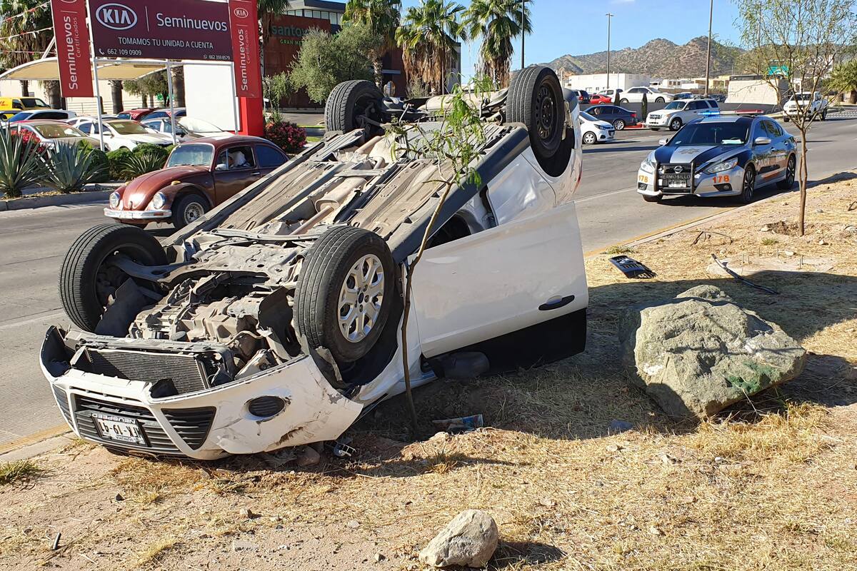 Choque volcadura en el Morelos deja un herido