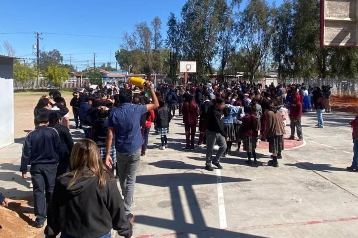 Por reporte de hombre armado activan protocolo de seguridad en secundaria