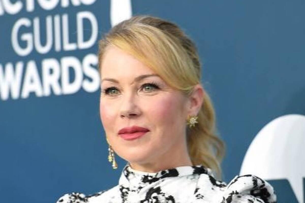Christina Applegate reveló que tiene esclerosis múltiple