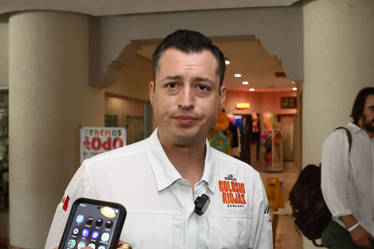 Llega el senador Luis Donaldo Colosio riojas a el evento en el hotel plaza san Carlos a la asamblea con diferentes funcionarios de Movimiento ciudadana. | Crédito: Teodoro Borbón (GH)